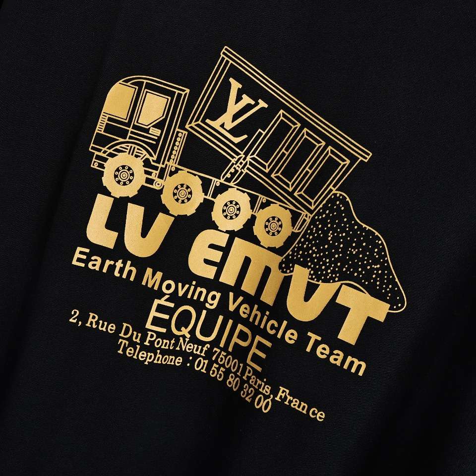 YESKICKS Louis Vuitton Van Print T-Shirt For Unisex Black And White - Image 4