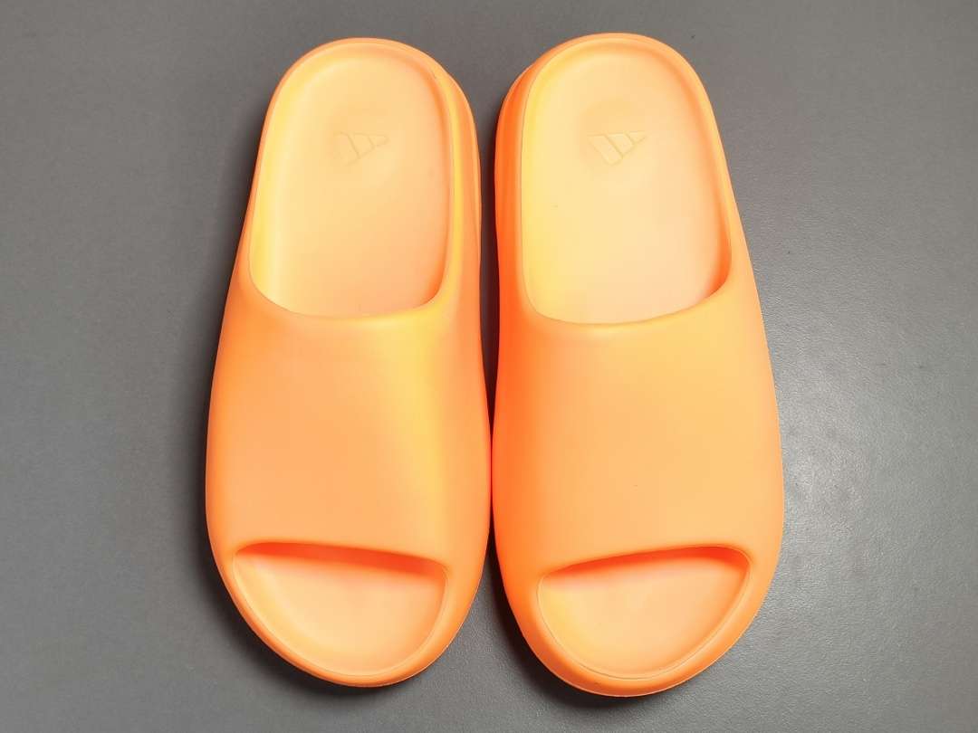 YESKICKS Yeezy Slide Enflame Orange Replica GZ0953 - Image 5