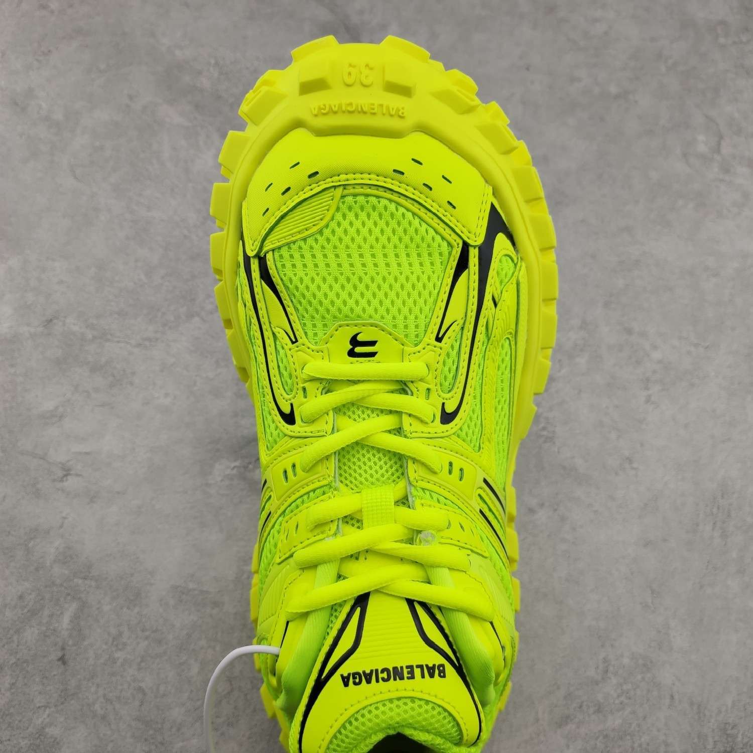 YESKICKS Balenxiaga Defender Rubber Platform Bouncer Sneaker in Neon Green Replica - Image 4