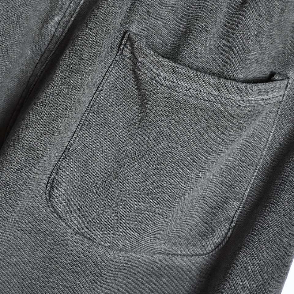 YESKICKS Burberry Dirty Hand Painted Alphabet Zipper Shorts For Men - Image 4