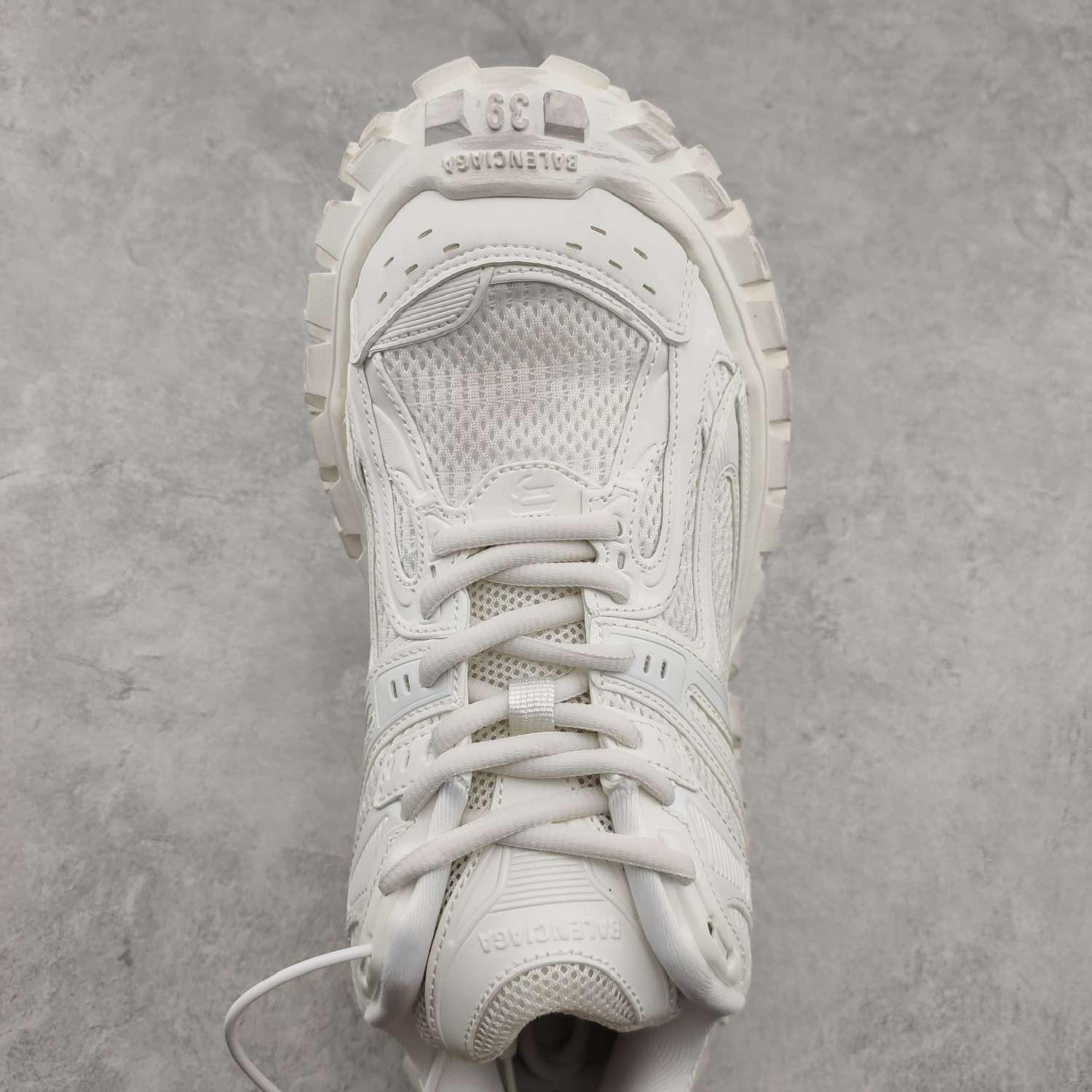 YESKICKS Balenxiaga Defender Rubber Platform Bouncer Sneaker in White Replica - Image 4