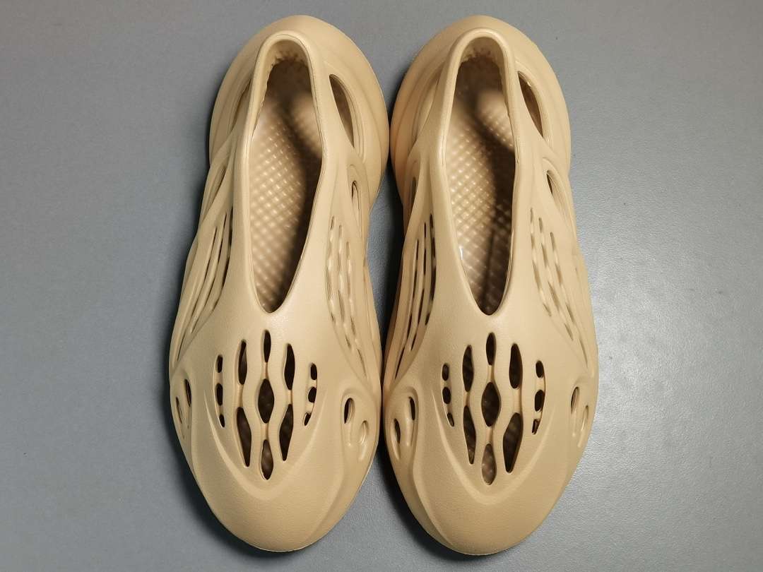 YESKICKS Yeezy Foam Runner ‘Ochre’Replica GW3354 - Image 5