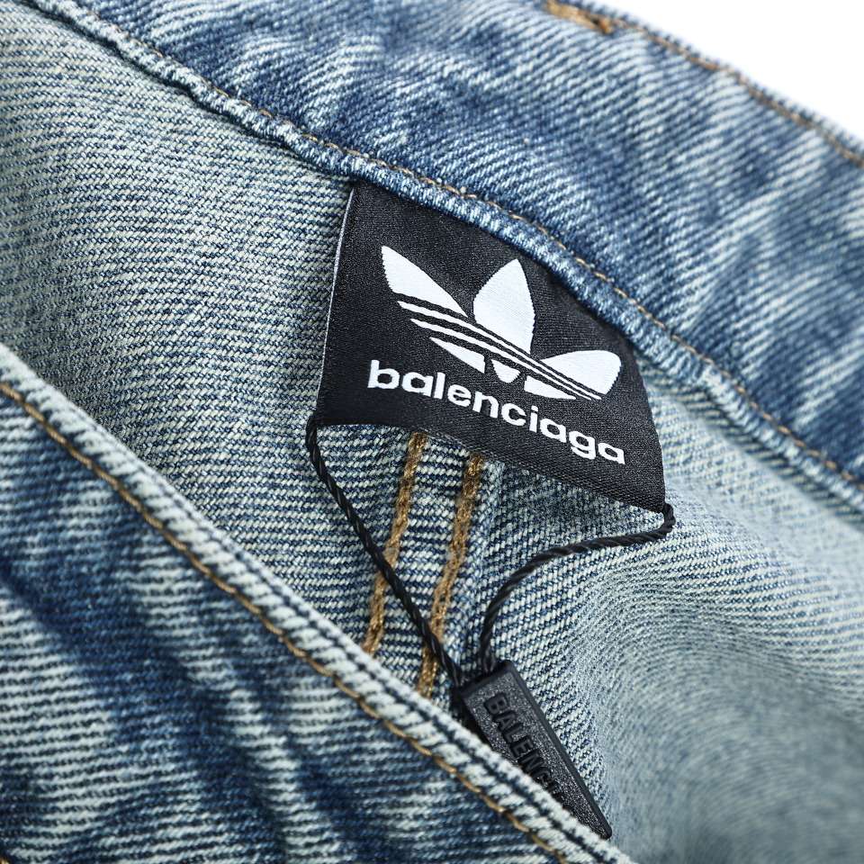 YESKICKS Balenciaga x Adidas Washed Jeans For Unisex Black And White - Image 4