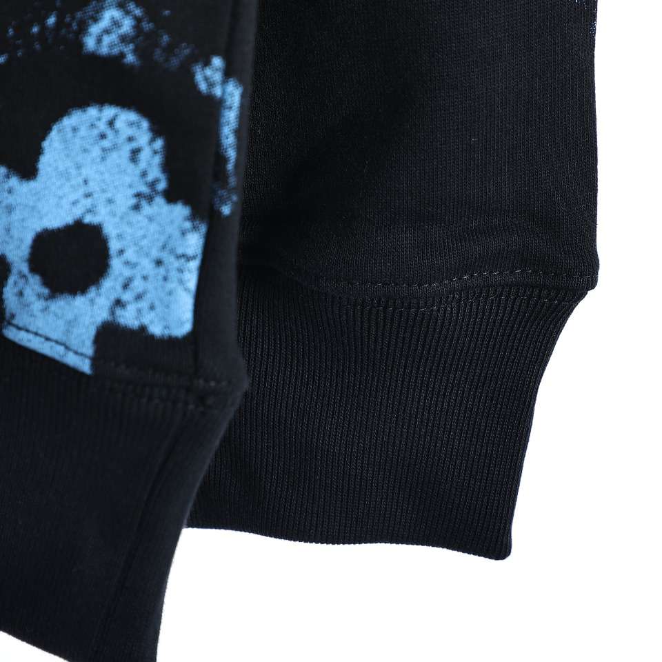 YESKICKS Louis Vuitton Monogram Gradient Inkjet Large Logo Crew Neck Sweatshirt For Unisex Black And White - Image 4