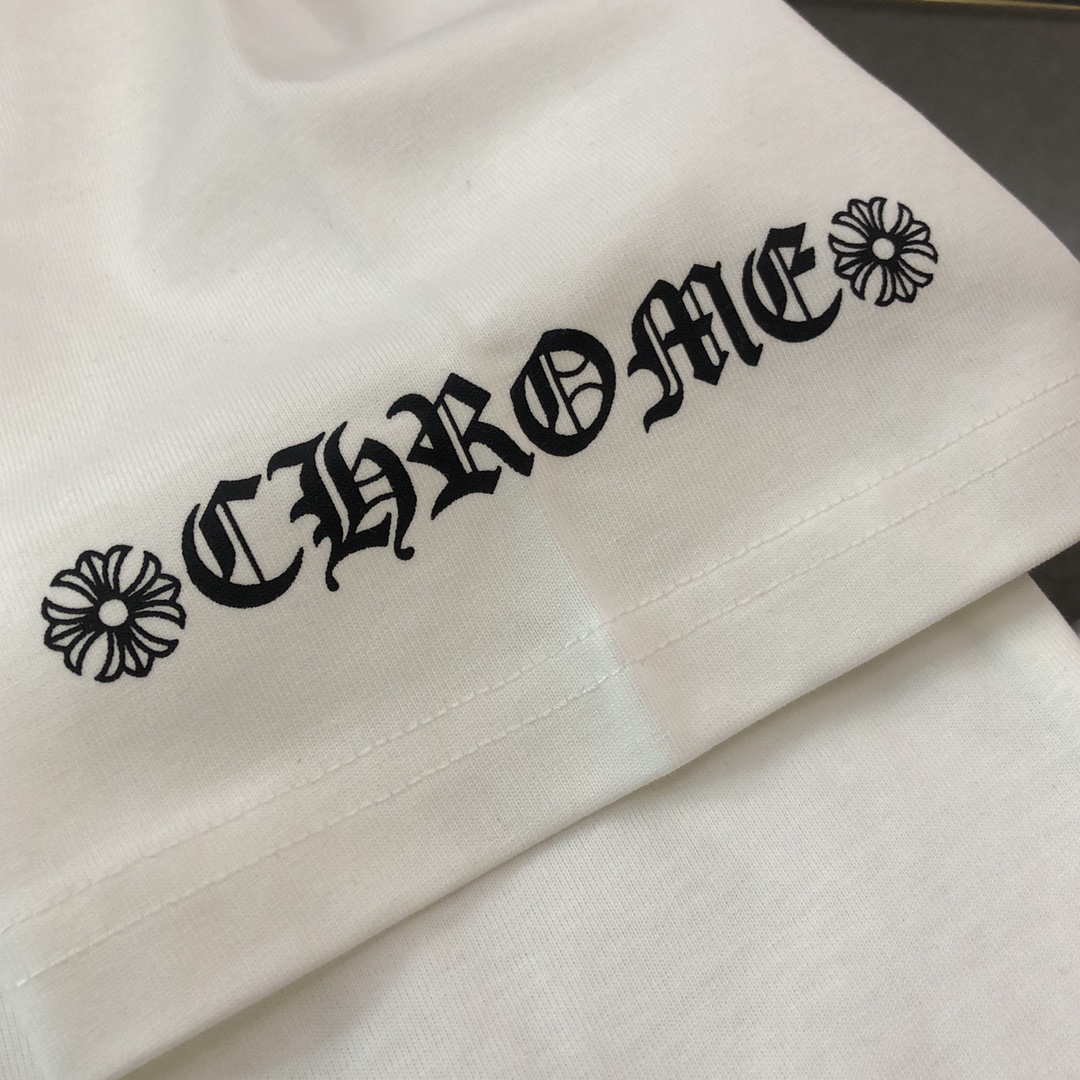 YESKICKS Chrome Hearts Vintage Letter Print T-Shirt for Unisex Black And White - Image 3