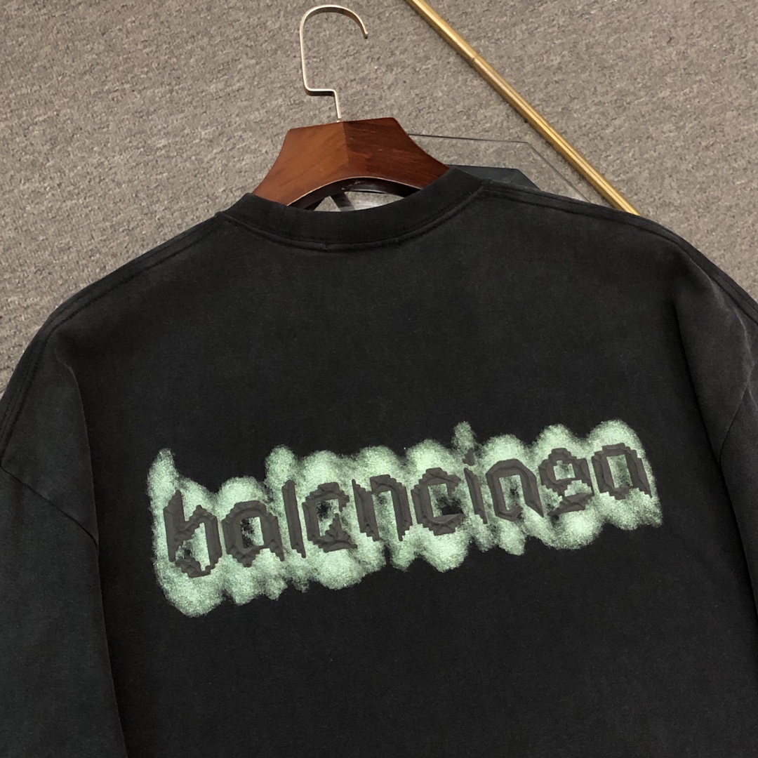 YESKICKS Balenciaga Letter Print T-shirt for Unisex Black - Image 7