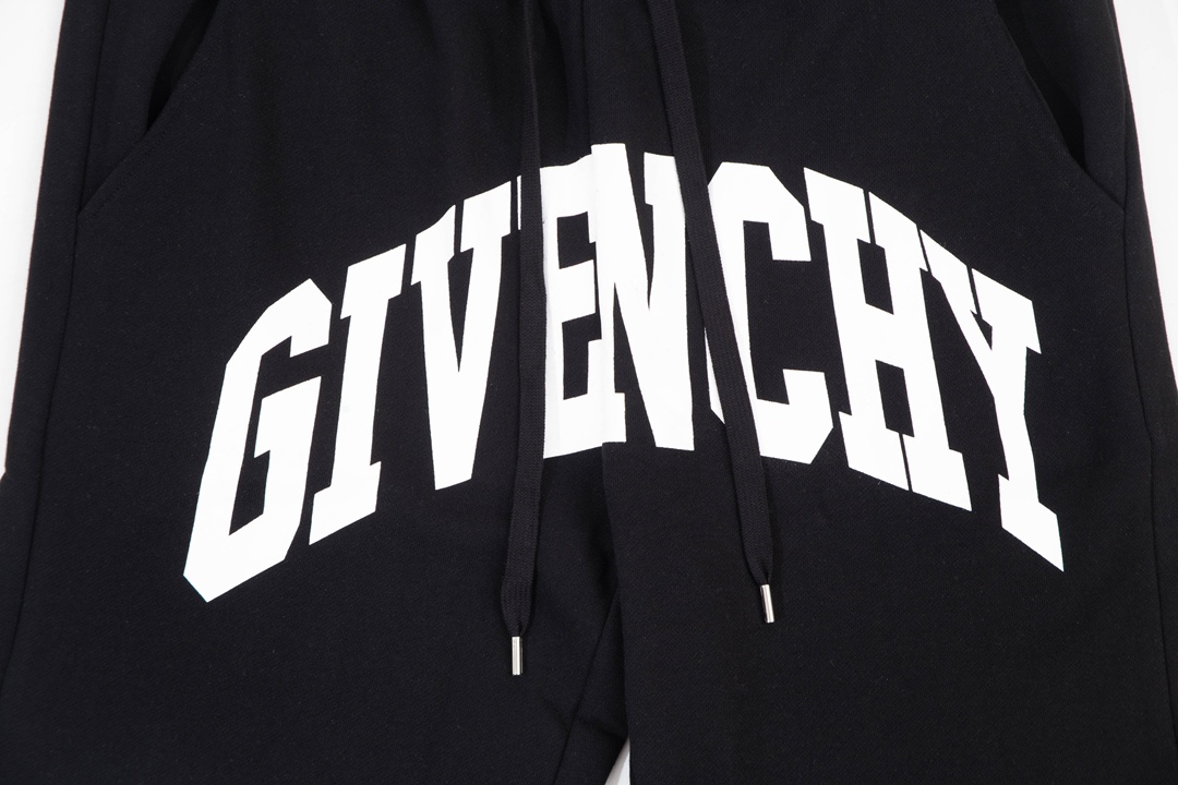 YESKICKS Givenchy Short Pants Casual Style Pants For Unisex Black And White - Image 4