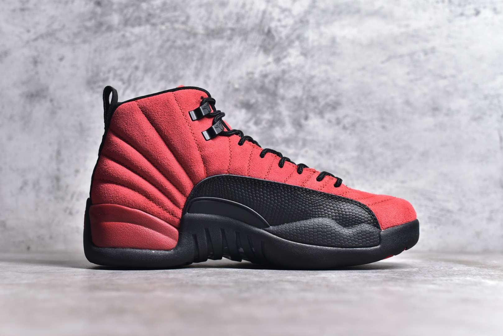 Air Jordan 12 Retro Reverse Flu Game Replica Sneaker CT8013-602 - Image 4