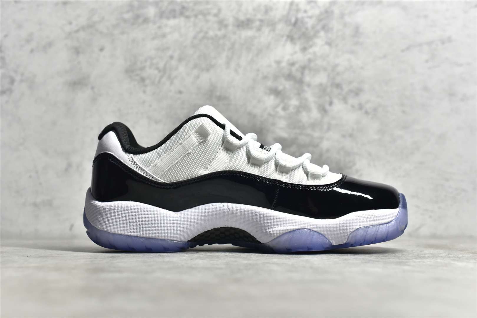 Air Jordan 11 Retro Low Concord Replica 528895-153 - Image 4