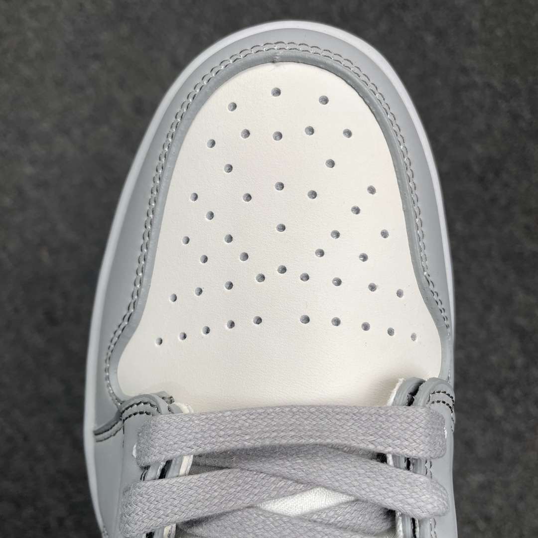 Air Jordan 1 Retro Low Top Dior CN8608 002 Replica Sneaker - Image 5