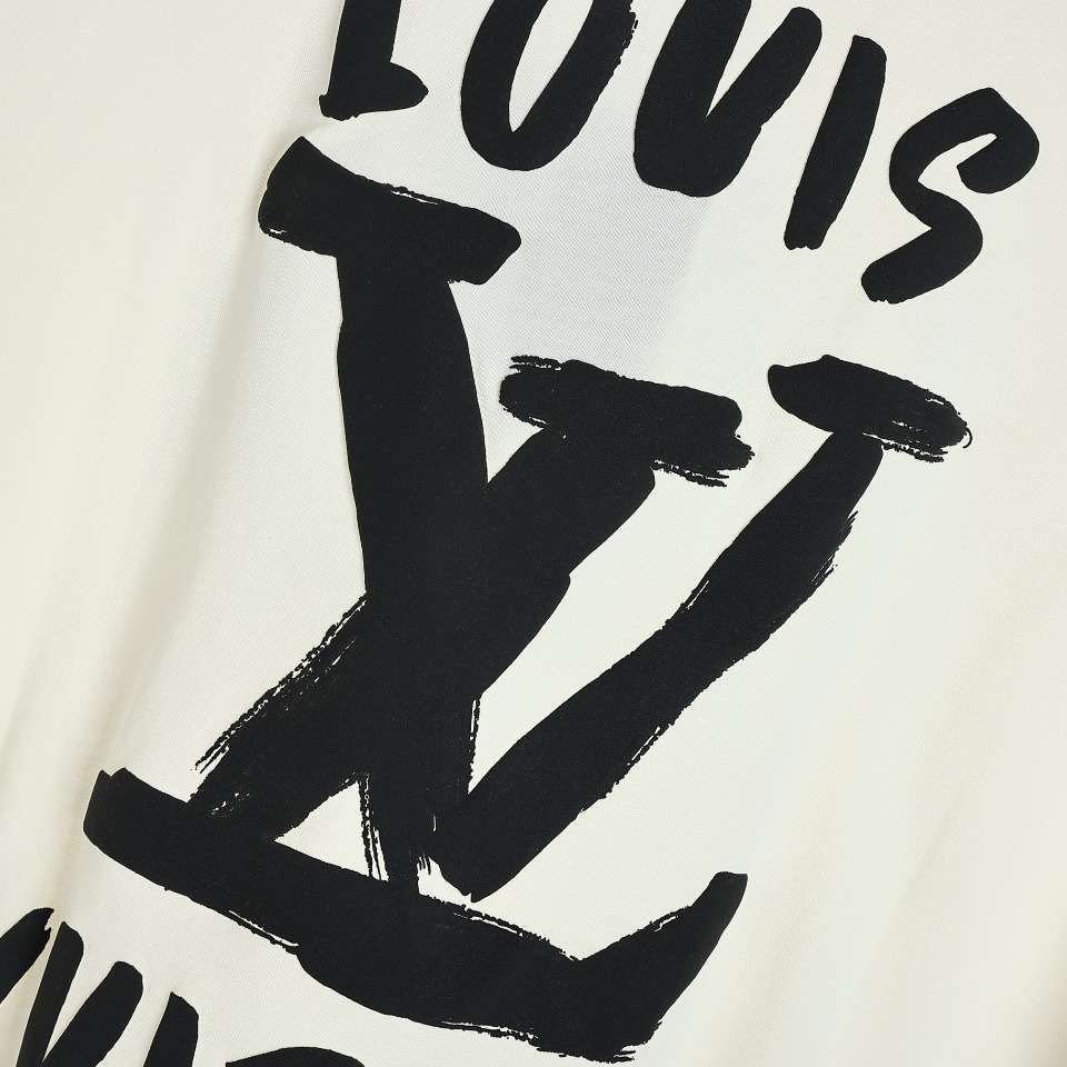 YESKICKS Louis Vuitton Graffiti Logo Foam Print T-Shirt For Unisex Black And White - Image 5