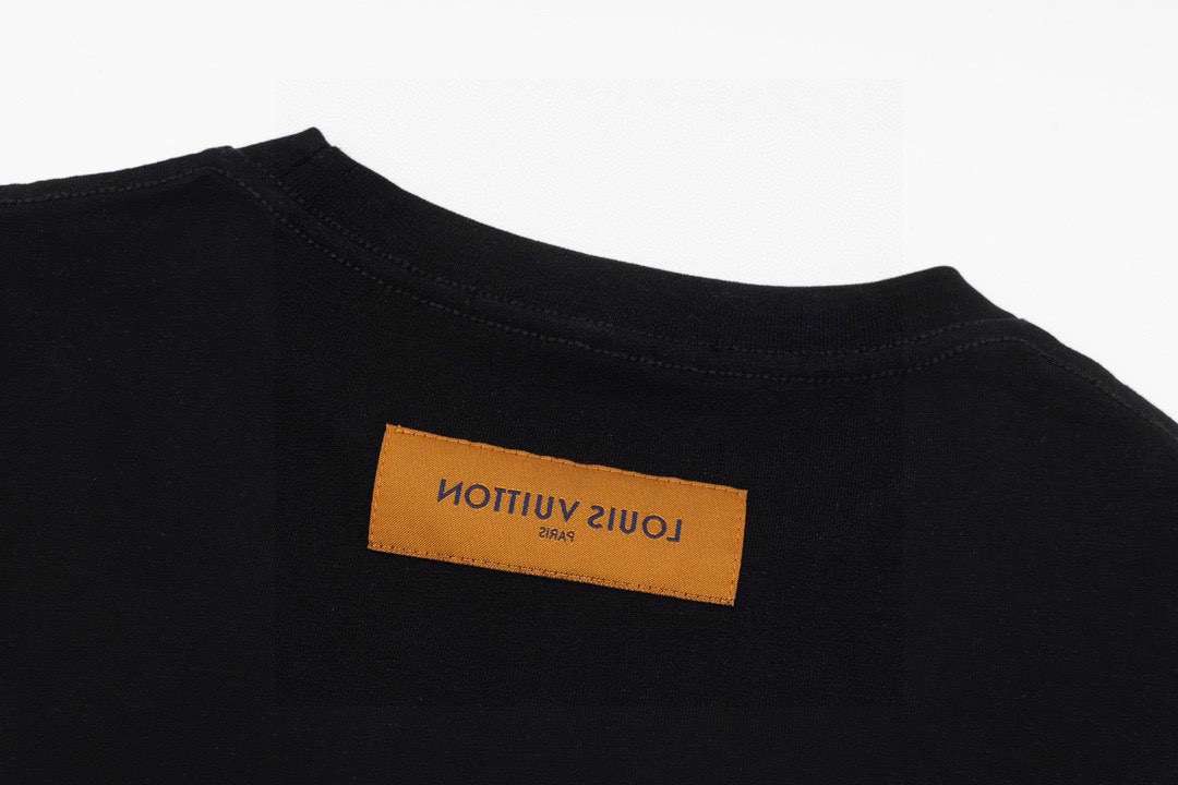 YESKICKS Louis Vuitton Casual T-shirt for Unisex - Image 6