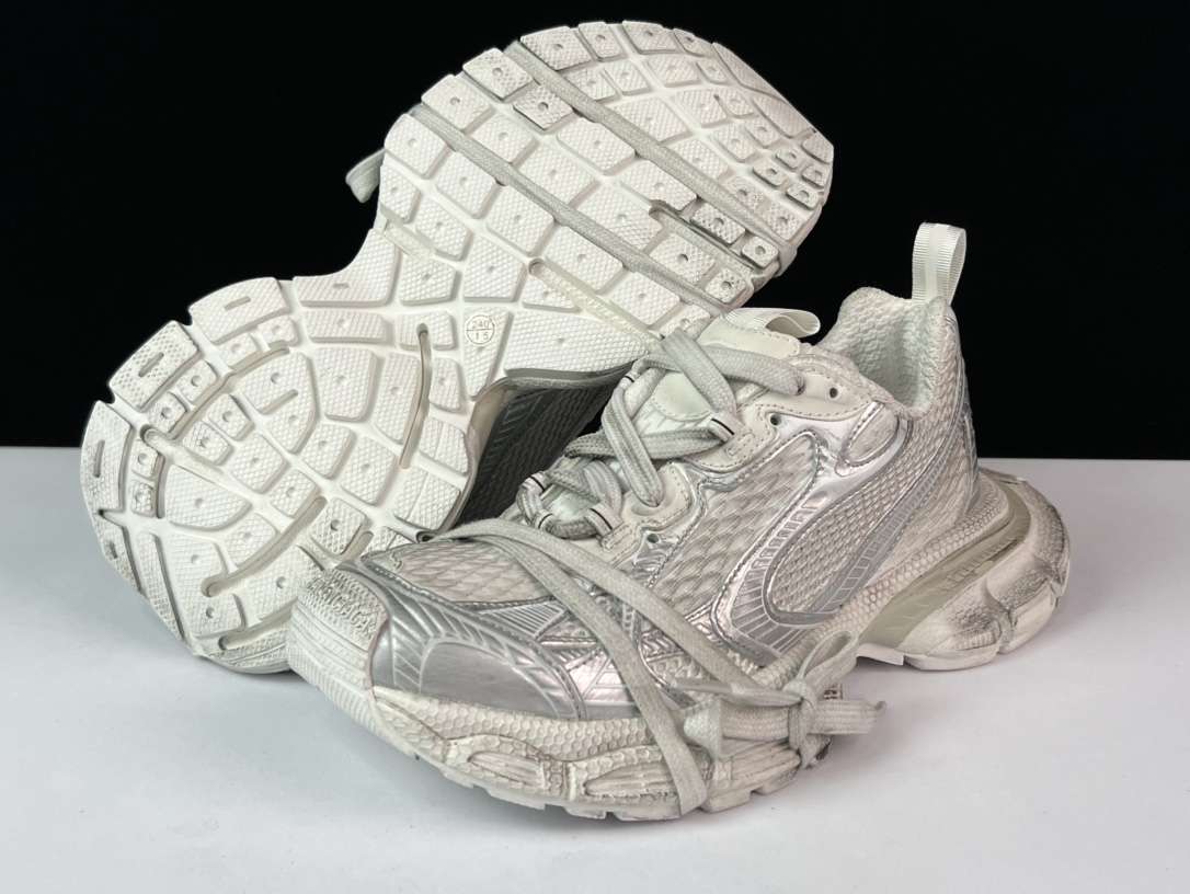 YESKICKS Balenciaga 3XL Sneaker Replica - Image 5