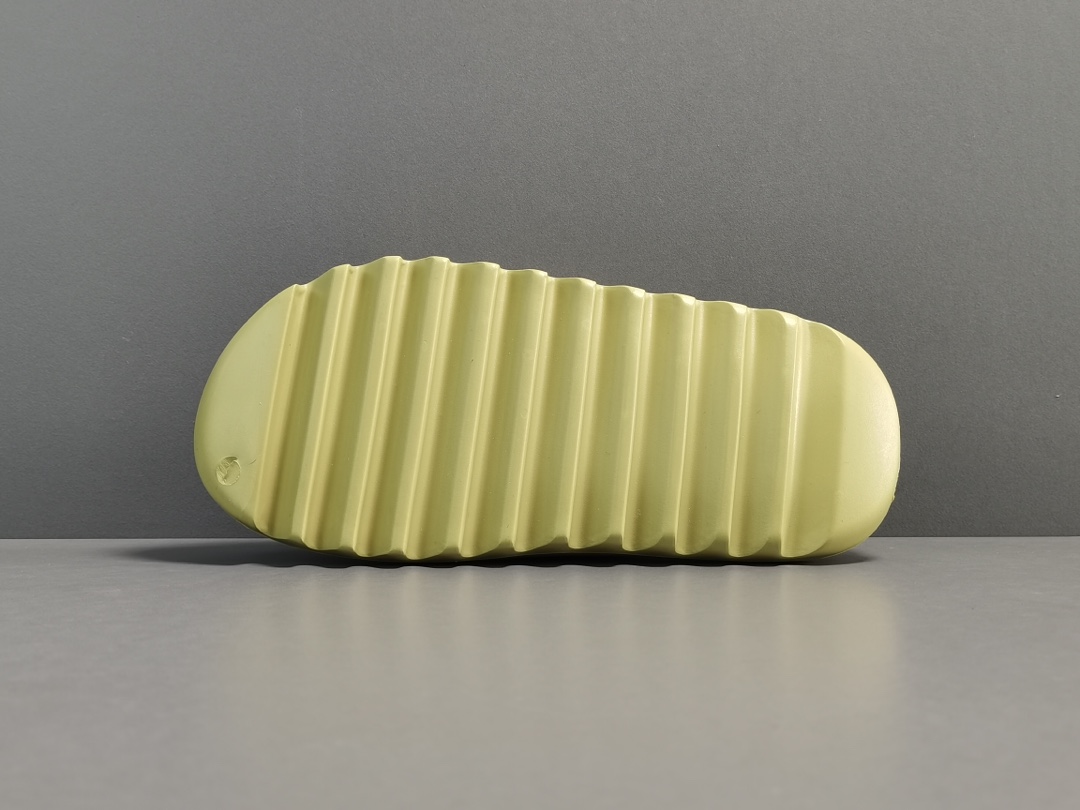 YESKICKS YEEZY SLIDE RESIN REPLICA FX0494/GZ5551 - Image 6