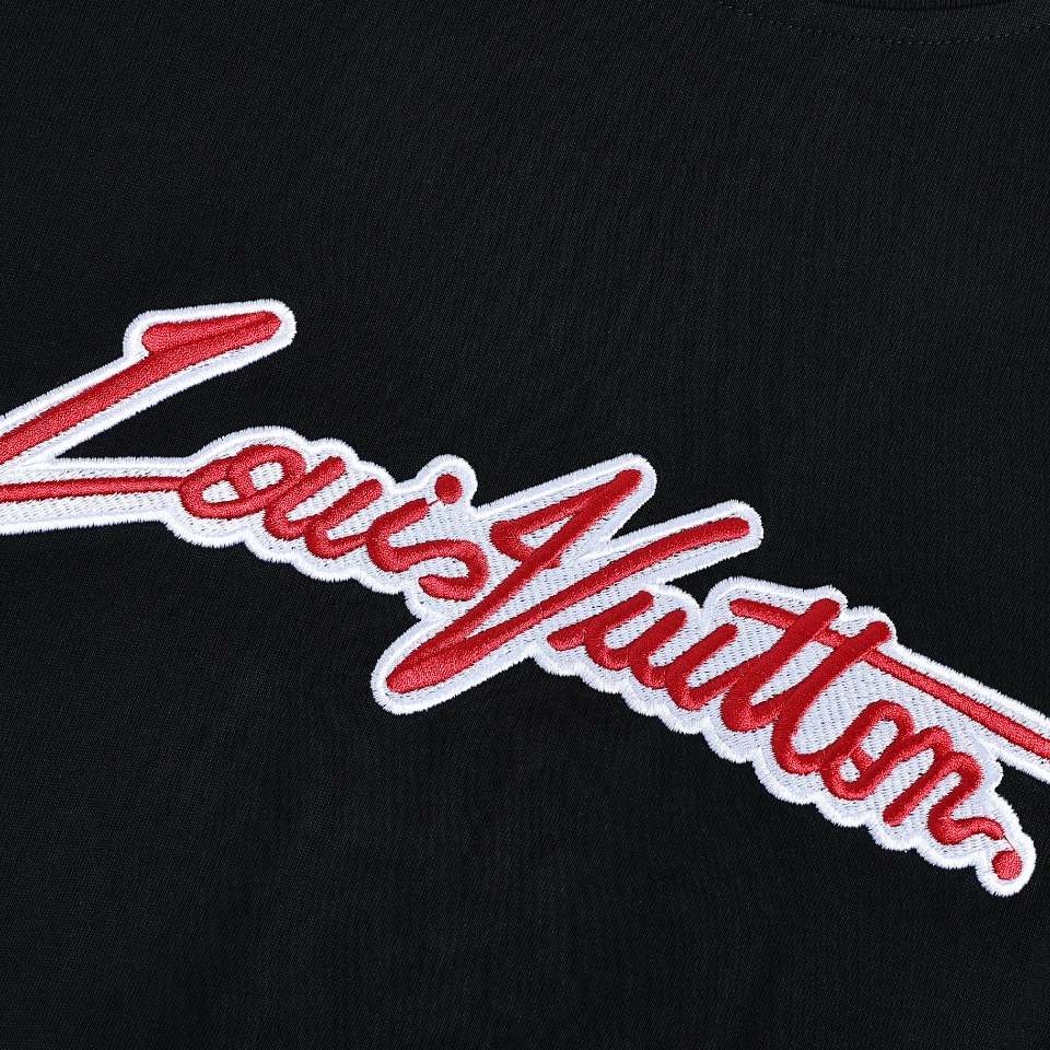 YESKICKS Louis Vuitton Red Thread Cursive Embroidery T-Shirt For Unisex - Image 5