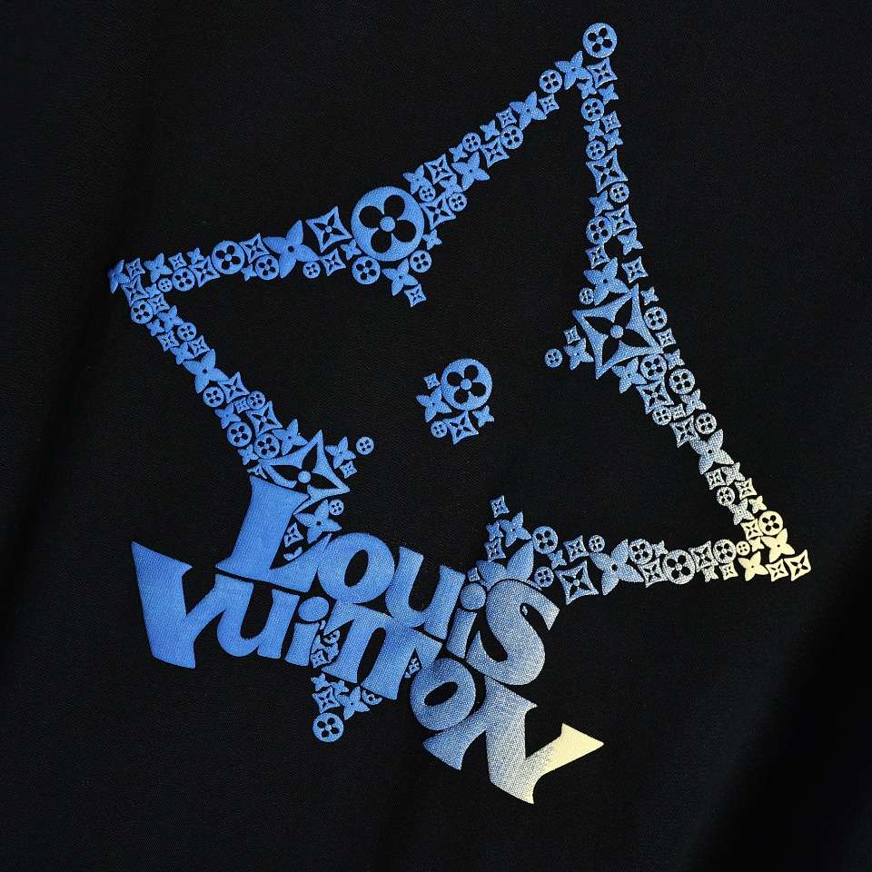 YESKICKS Louis Vuitton Gradient Foam Print T-Shirt For Unisex Black And White - Image 5