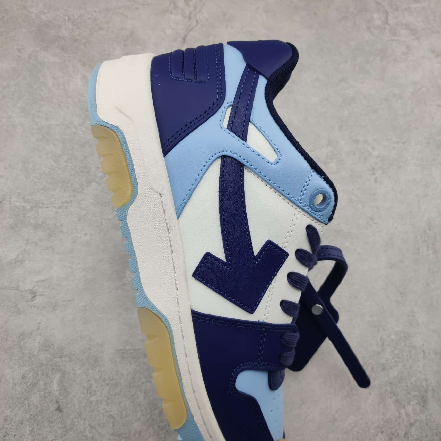 YESKICKS OFF-WHITE Out Of Office "OOO" Low Top Sneaker Replica - Image 5