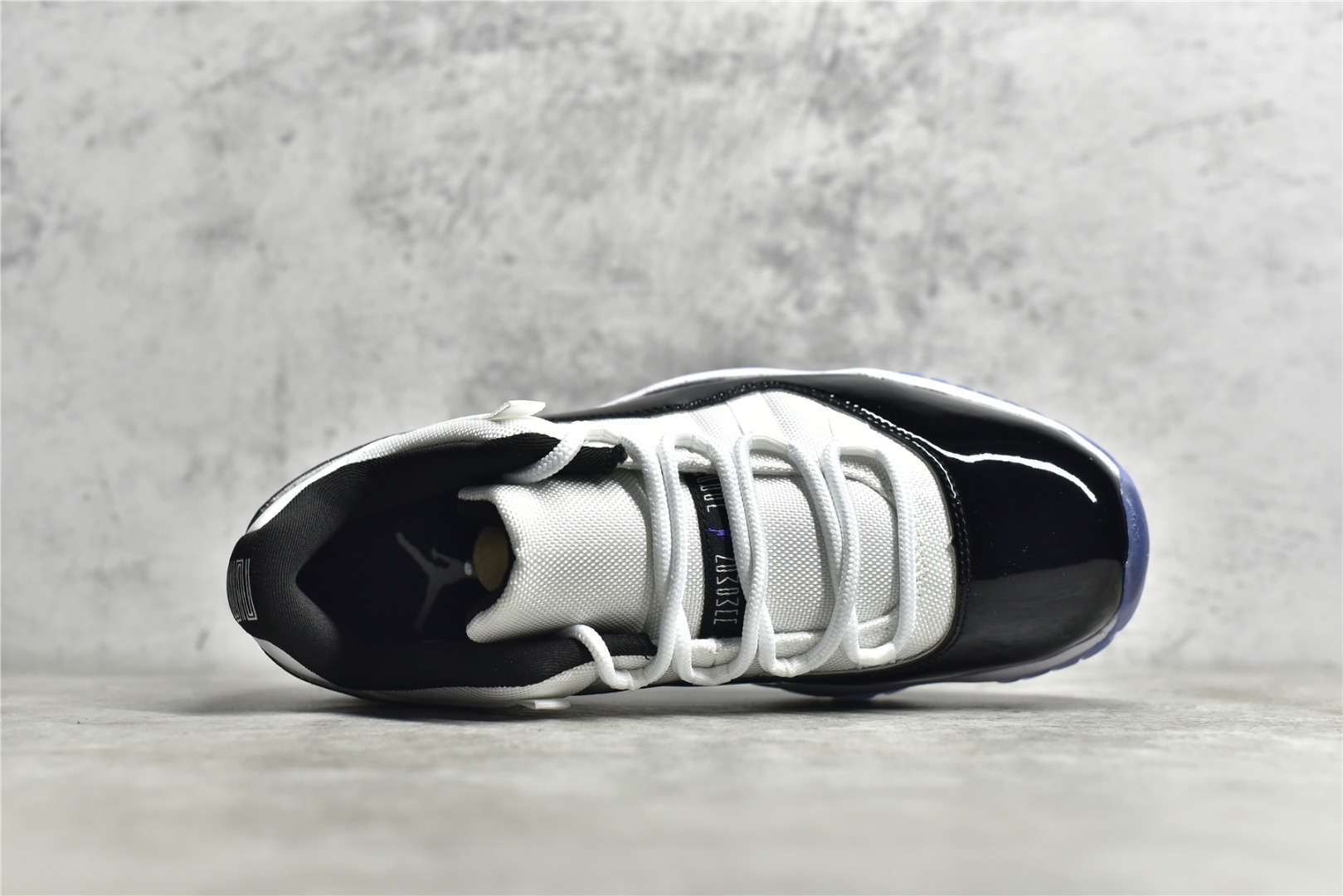 Air Jordan 11 Retro Low Concord Replica 528895-153 - Image 5