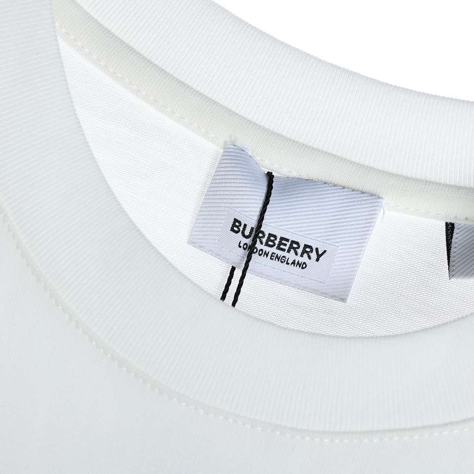 YESKICKS Burberry Equestrian Rider Show Print T-Shirt For Unisex Black And White - Image 6