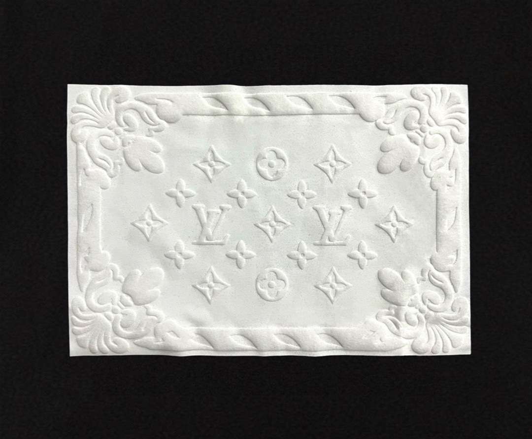 YESKICKS Louis Vuitton Casual T-shirt for Unisex - Image 5