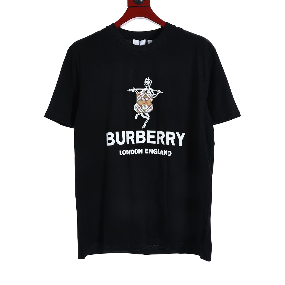 YESKICKS Burberry Character Model Print T-Shirt For Unisex Black And White - Image 6