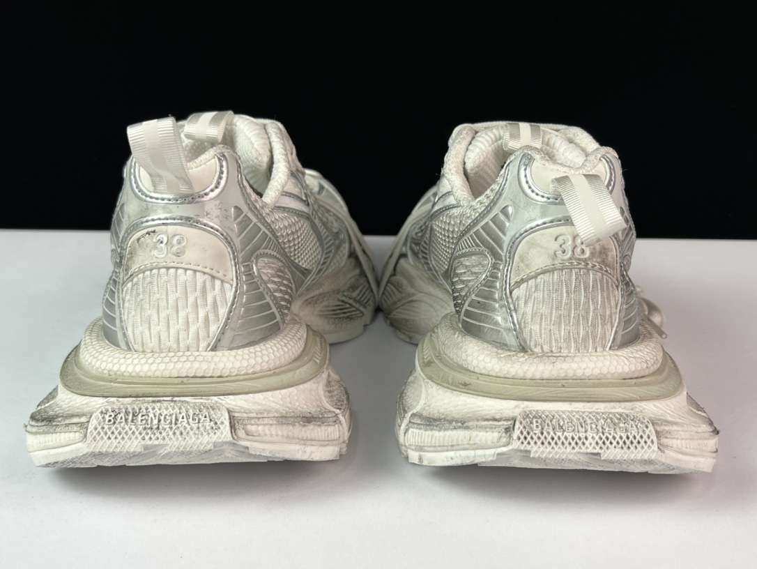 YESKICKS Balenciaga 3XL Sneaker Replica - Image 6