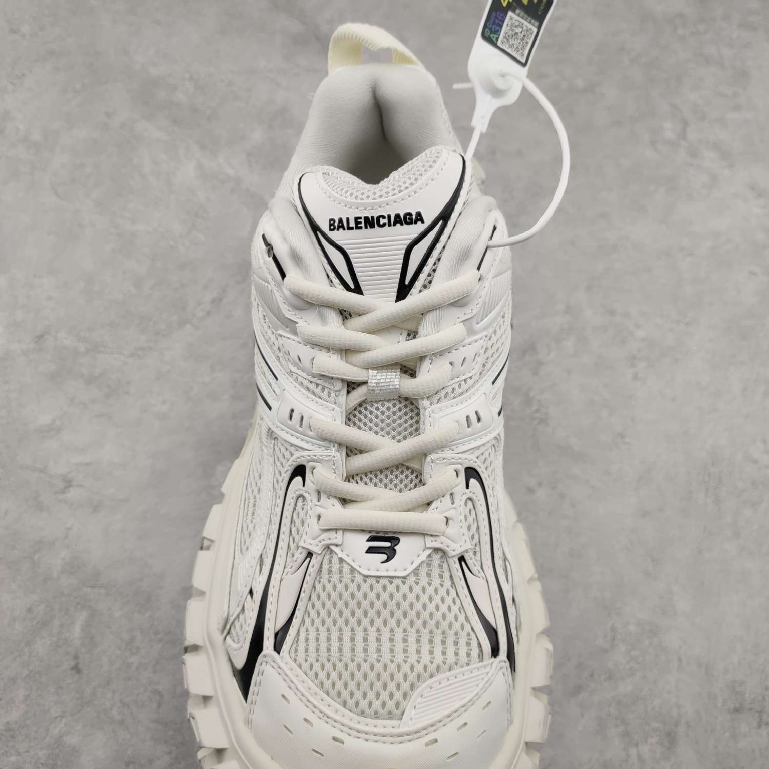 YESKICKS Balenxiaga Defender Rubber Platform Bouncer Sneaker Replica - Image 6