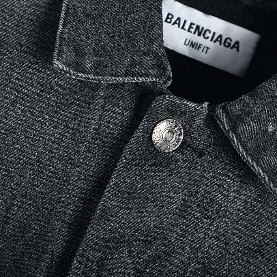 YESKICKS Balenciaga 520 Capsule Luminous Denim Jacket For Unisex - Image 6