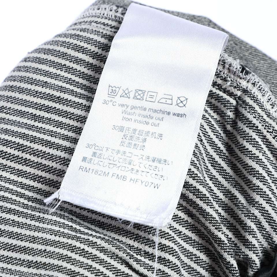 YESKICKS Louis Vuitton Colorblocked Logo Embroidered ShortsColorblocked Stitched Denim Shorts Pants For Unisex - Image 6