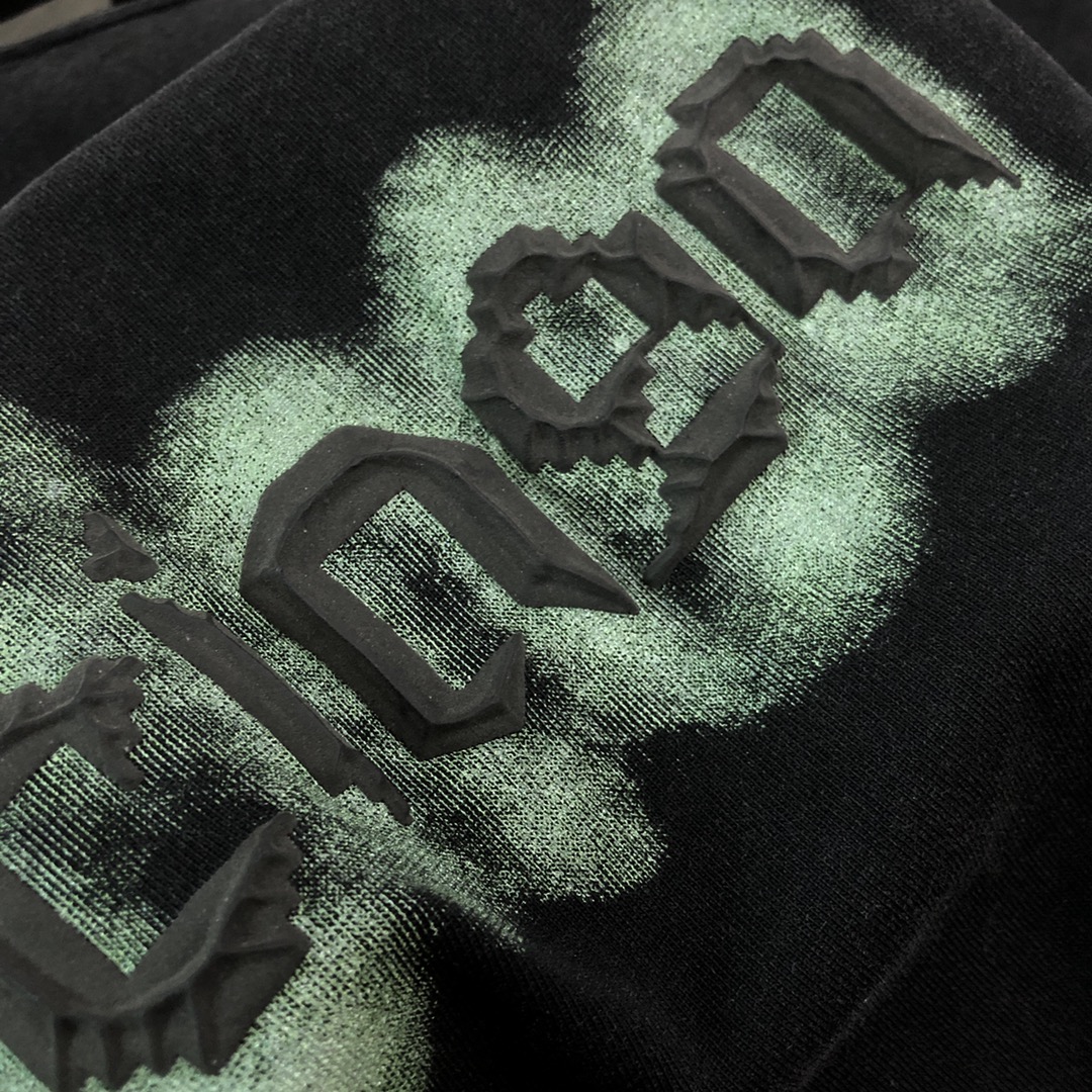 YESKICKS Balenciaga Letter Print T-shirt for Unisex Black - Image 5