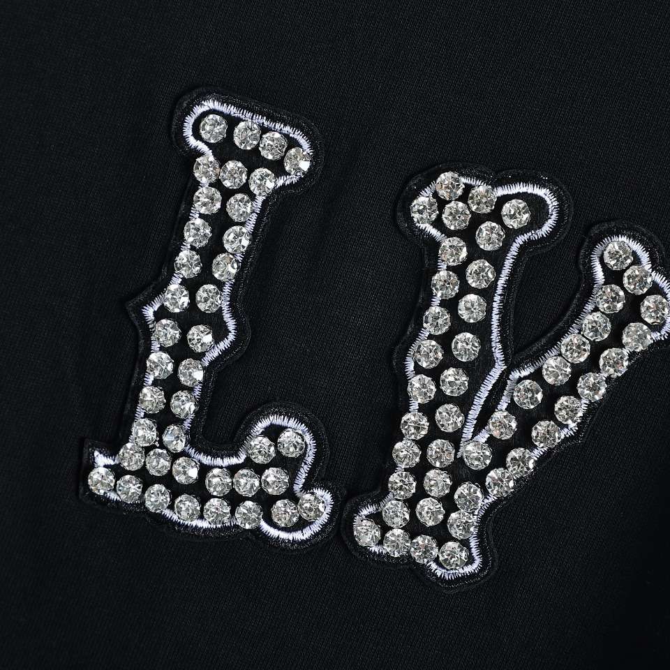 YESKICKS Louis Vuitton Pearl Short Sleeve T-Shirt For Unisex - Image 6