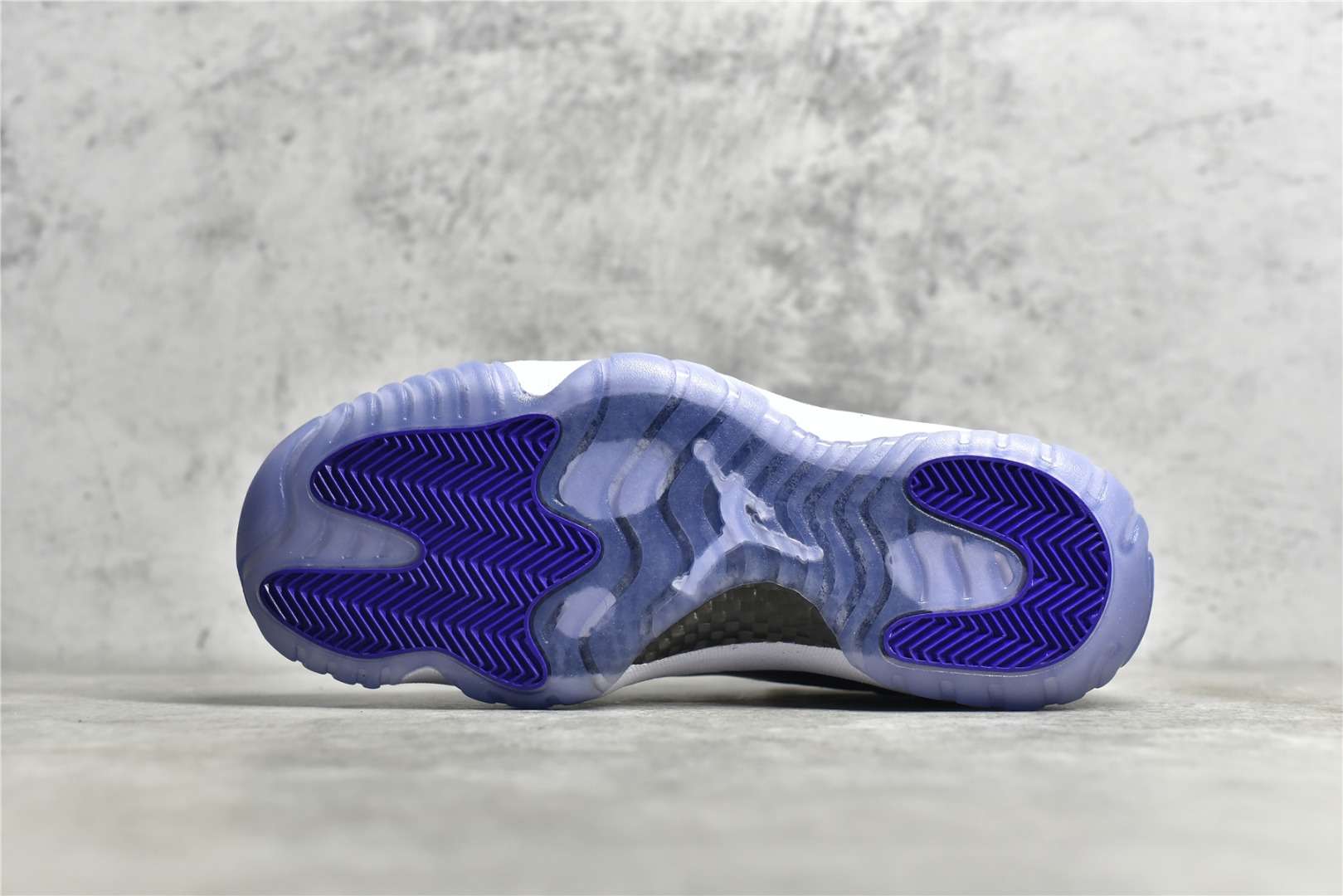 Air Jordan 11 Retro Low Concord Replica 528895-153 - Image 6