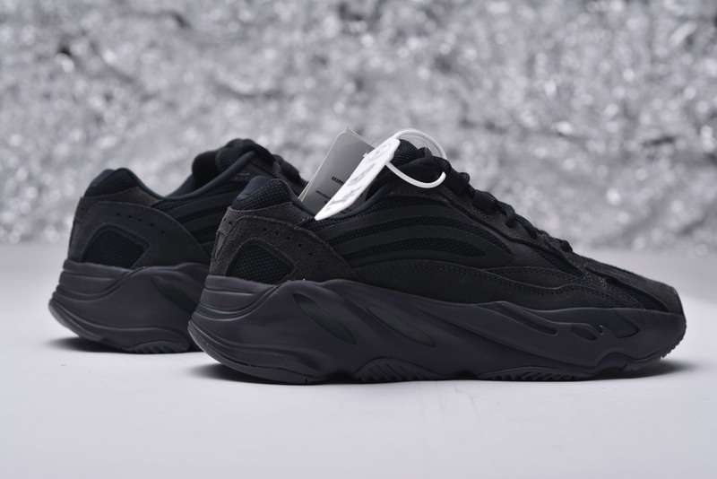 YESKICKS Adidas Yeezy Boost 700 V2 Vanta Replica FU6684 - Image 7
