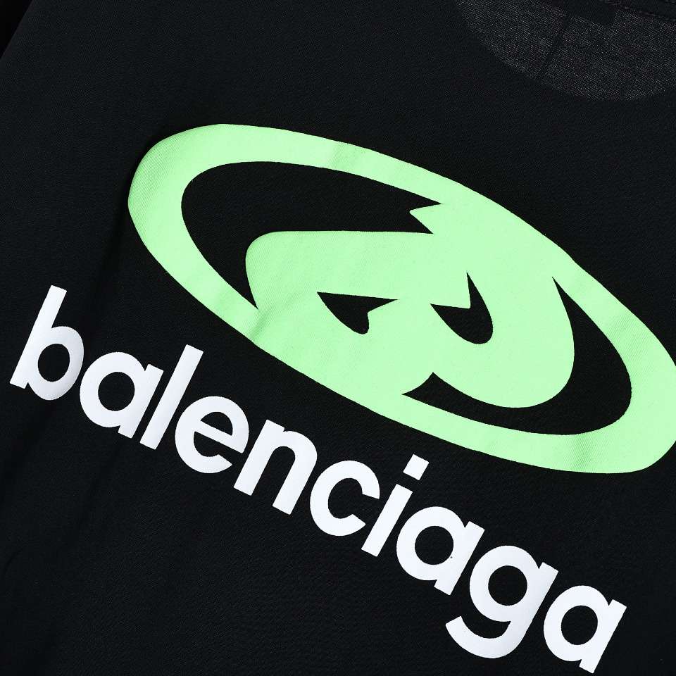 YESKICKS Balenciaga Fluorescent Green Foam Logo Pattern T-shirt for Unisex Black And White - Image 8