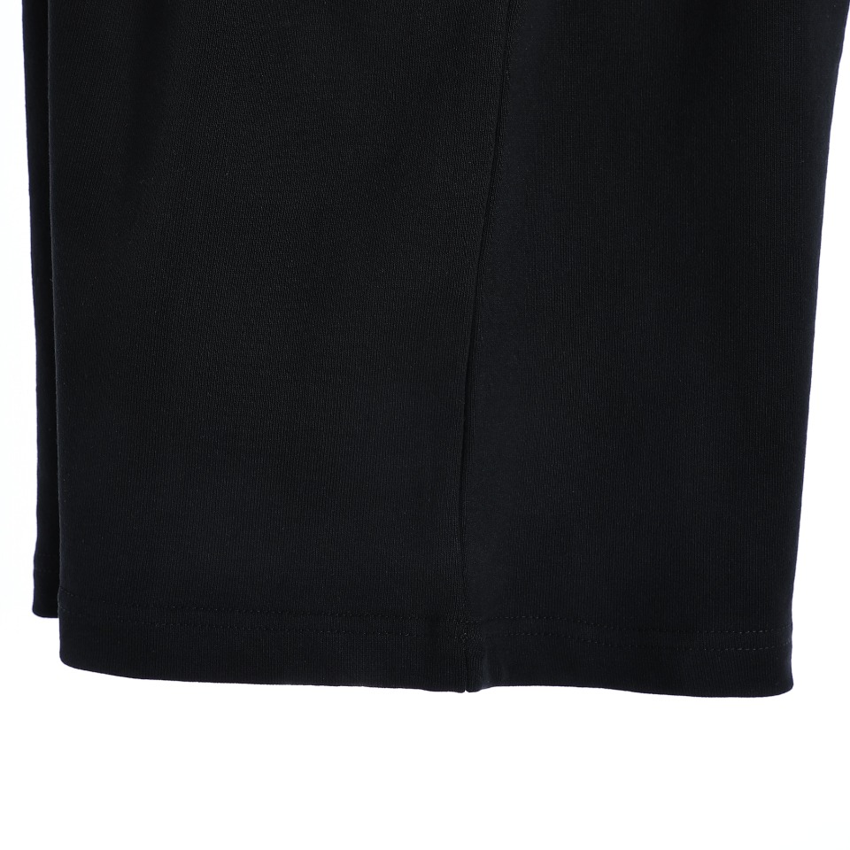 YESKICKS Burberry Foam Alphabet Small Label Shorts Pants For Unisex - Image 7