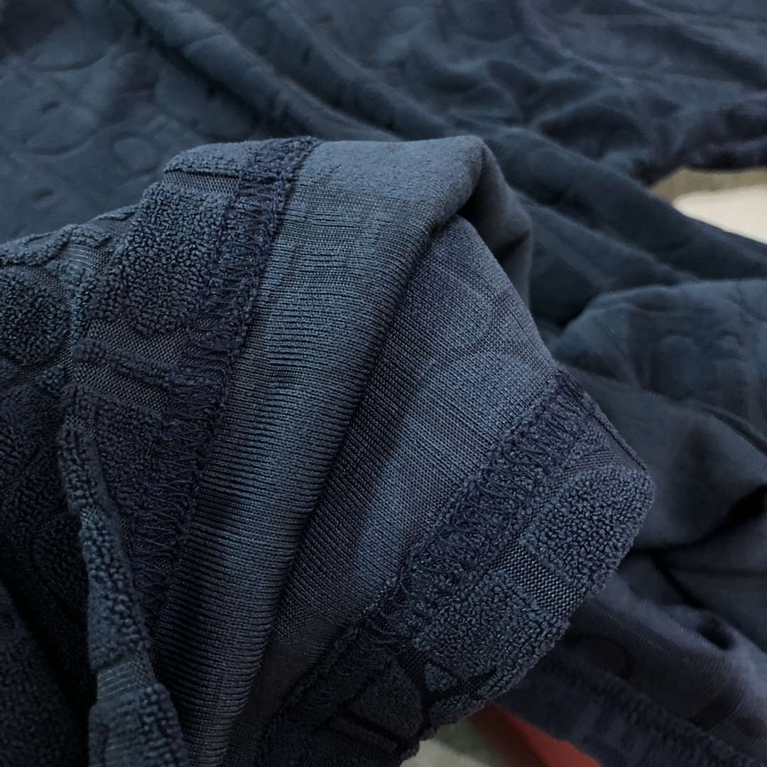 YESKICKS Dior Pure Color Casual T-shirt for Unisex Black White And Blue - Image 9