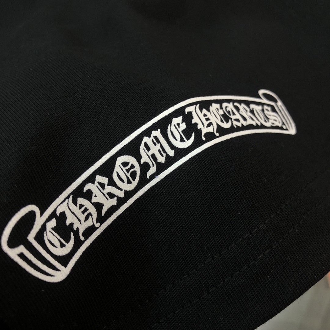 YESKICKS Chrome Hearts Vintage Letter Print T-Shirt for Unisex Black And White - Image 6