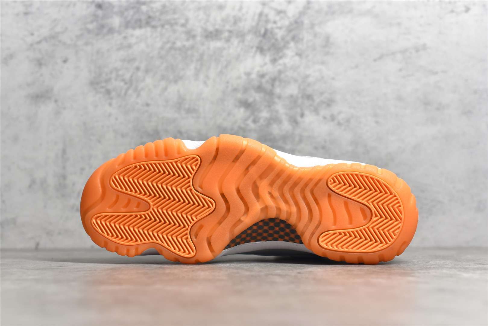 Air Jordan 11 Retro Low Citrus (2021) Replica Sneaker AH7860-139 - Image 7
