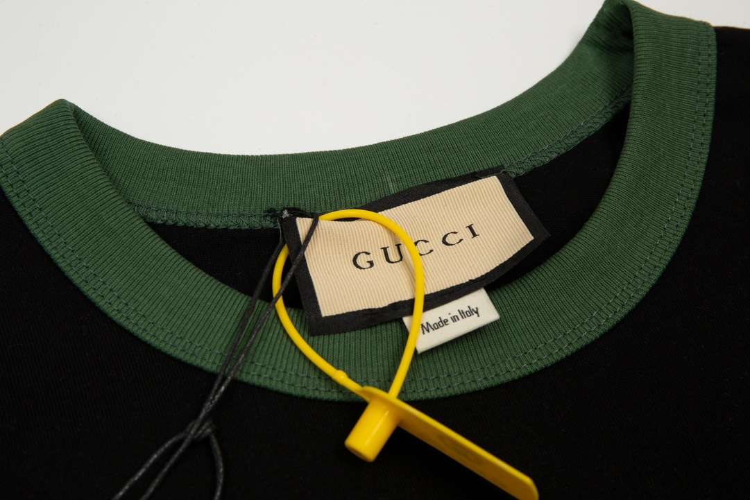 YESKICKS Gucci Color Clash Logo Print T-Shirt for Unisex Black And White - Image 7