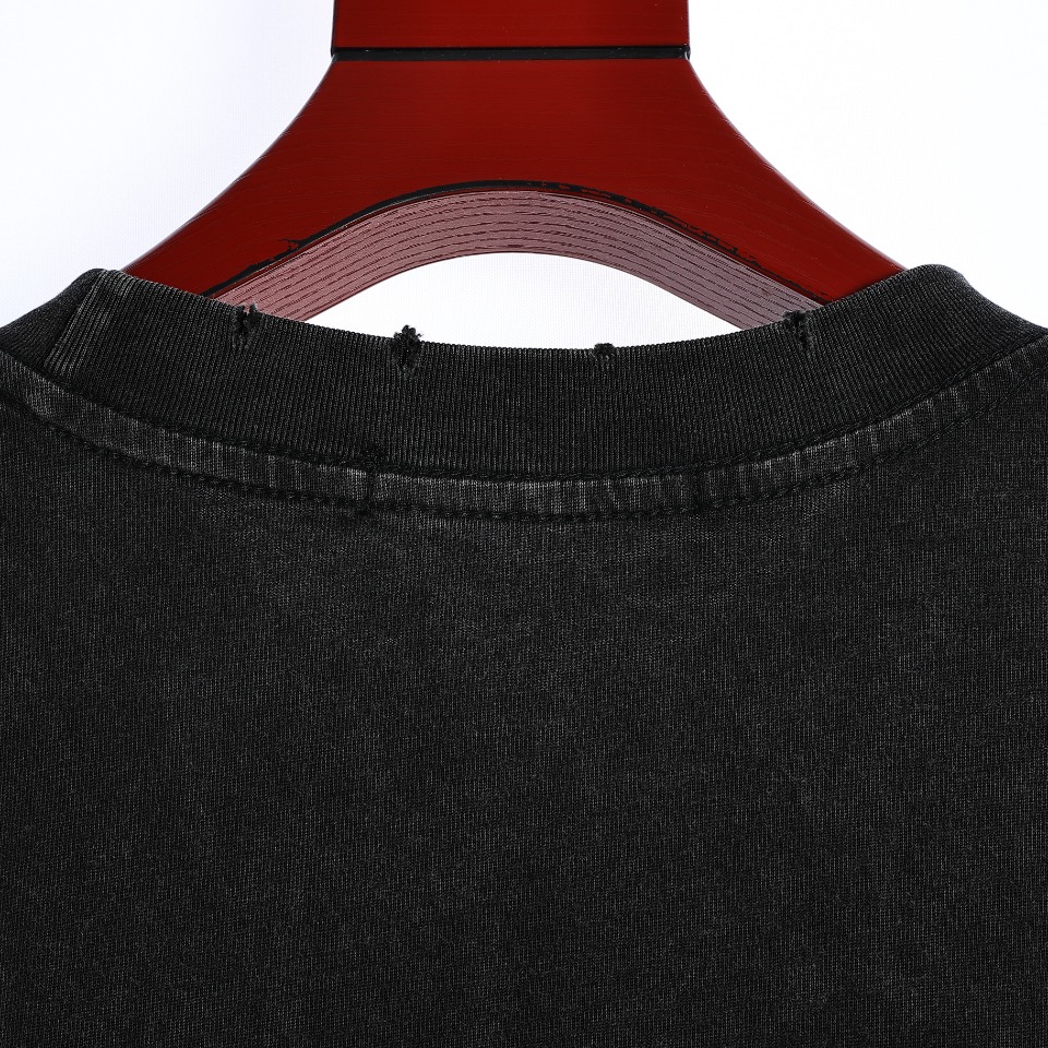 YESKICKS Louis Vuitton Nine-Patterned Three-Flower Washed And Aged Style T-Shirt For Unisex - Image 8