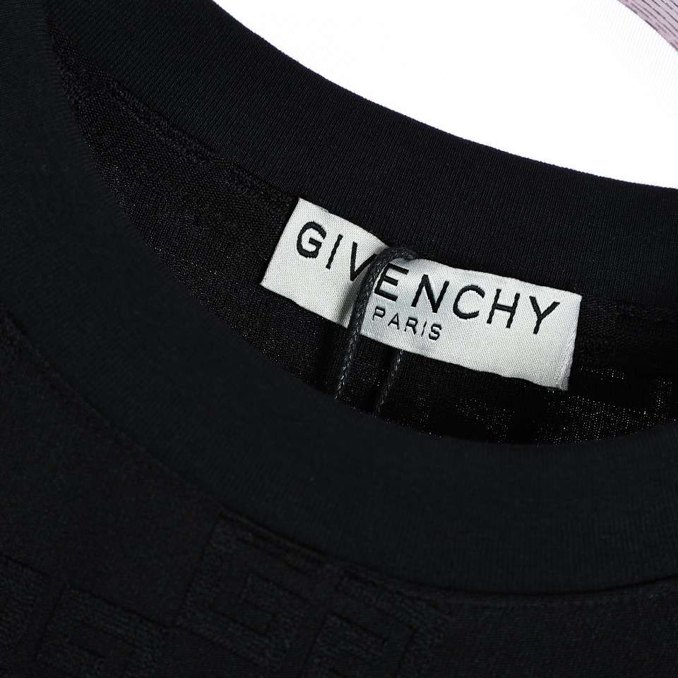 YESKICKS Givenchy Monogram Printed Jacquard Logo T-Shirt For Unisex Black And White - Image 8