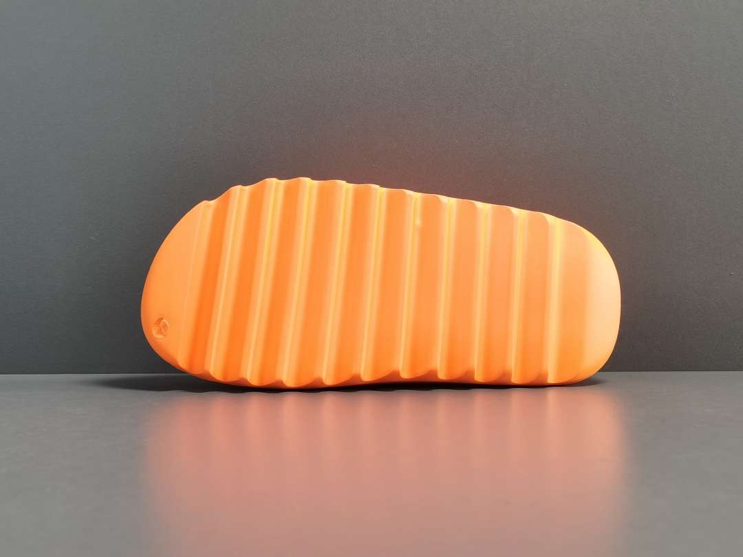 YESKICKS Yeezy Slide Enflame Orange Replica GZ0953 - Image 9
