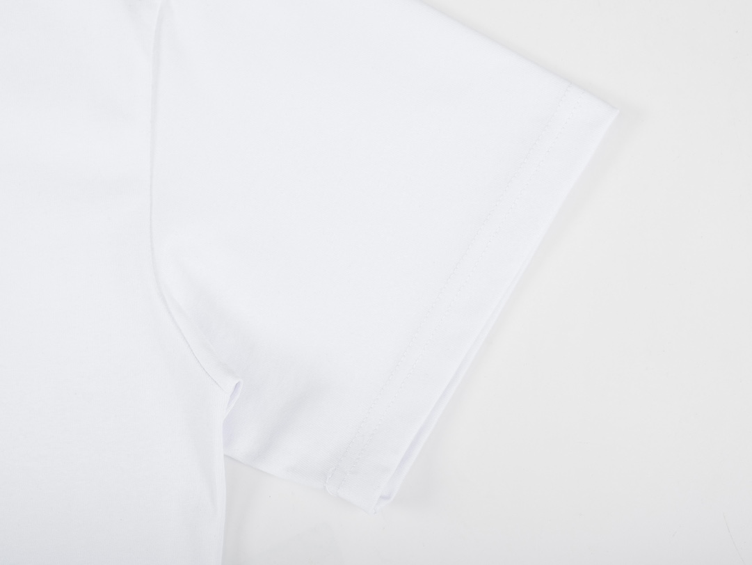 YESKICKS Dior Logo Casual T-shirt for Unisex Black and White - Image 8