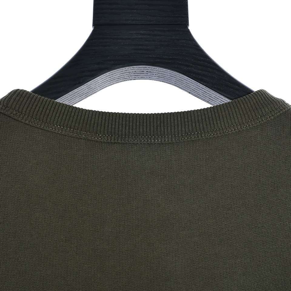 YESKICKS Burberry Oak Leaf Olive Branch Emblem Embroidered Crew Neck Sweatshirt For Unisex - Image 8