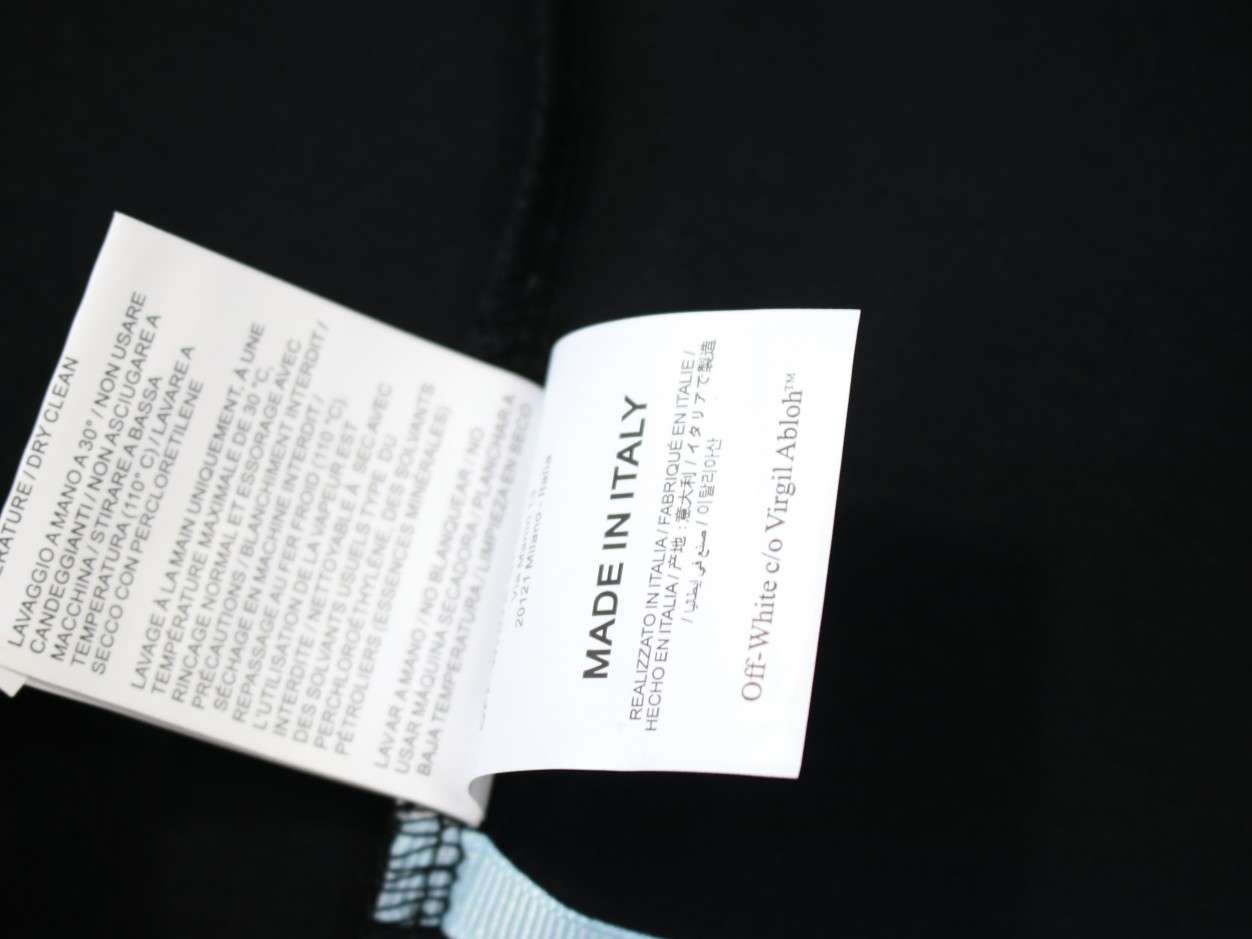 YESKICKS Offwhite Arrow Leaf Pattern Print T-Shirt for Unisex Black And White - Image 10