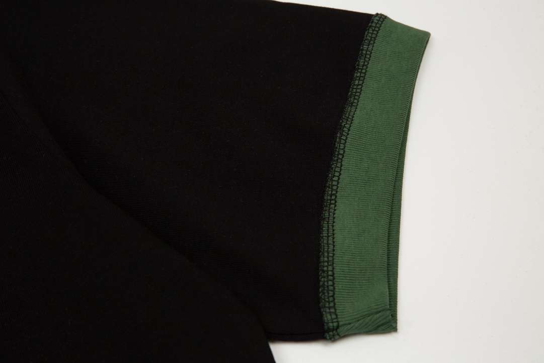 YESKICKS Gucci Color Clash Logo Print T-Shirt for Unisex Black And White - Image 9