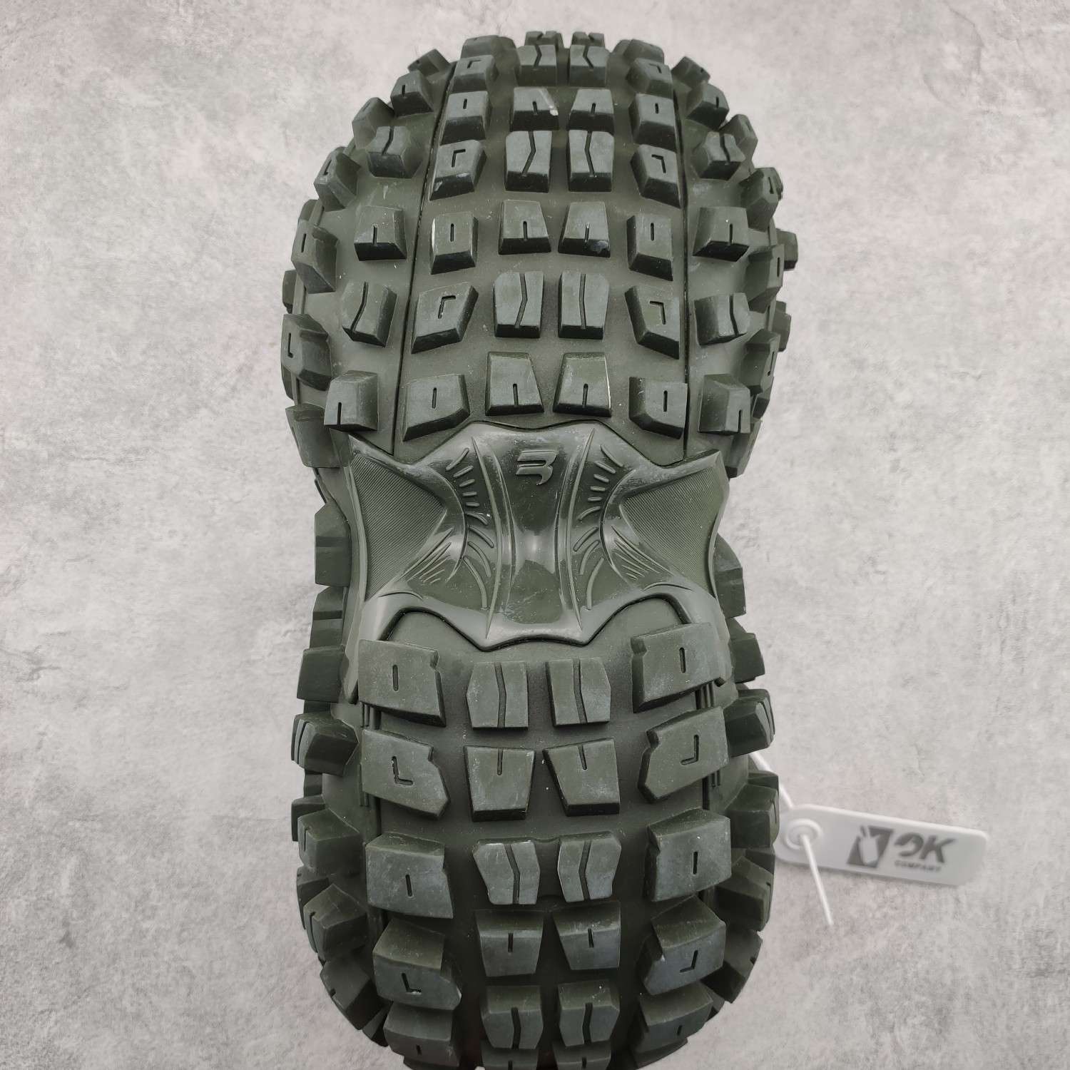 YESKICKS Balenxiaga Defender Rubber Platform Bouncer Sneaker in Green Replica - Image 9