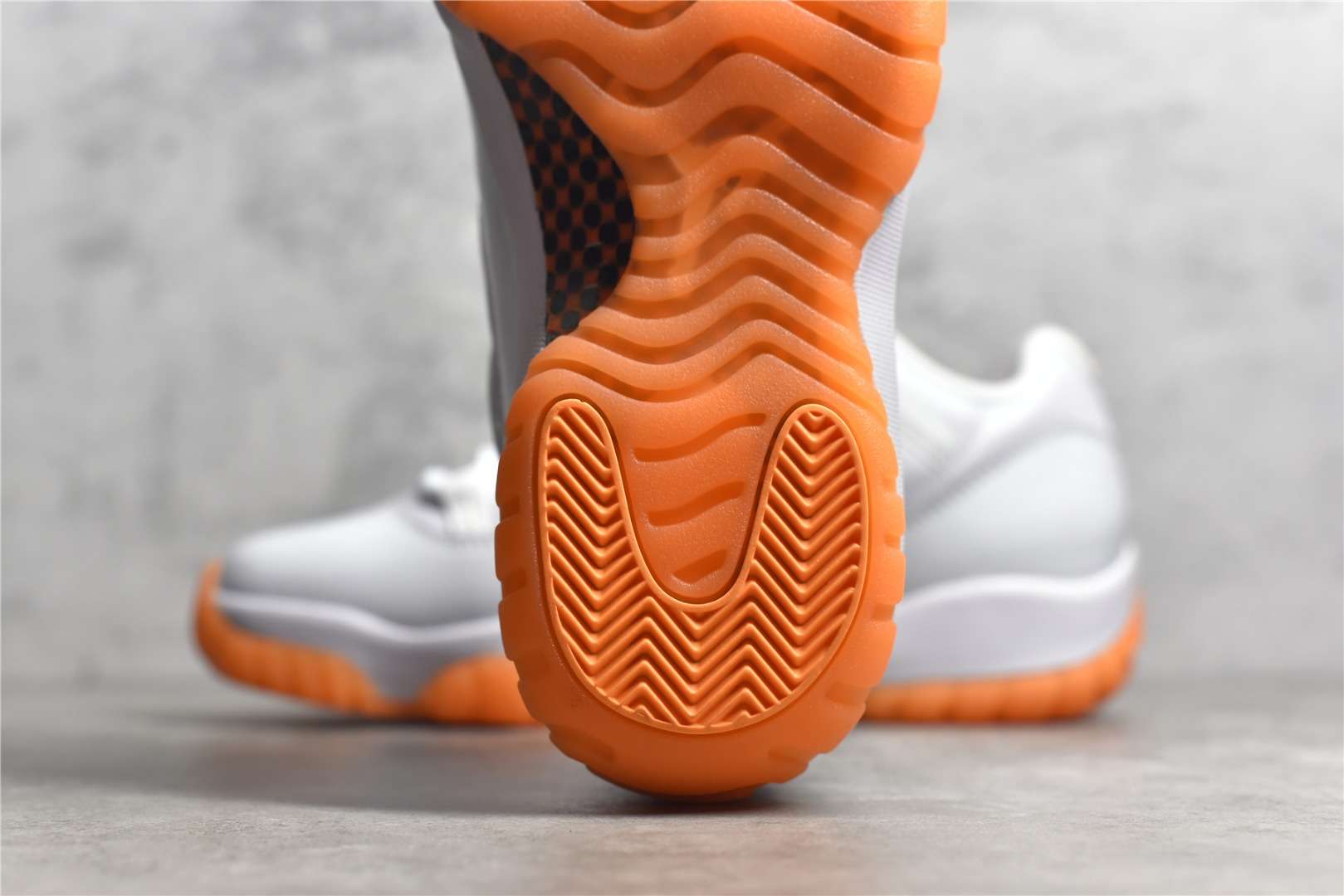 Air Jordan 11 Retro Low Citrus (2021) Replica Sneaker AH7860-139 - Image 9