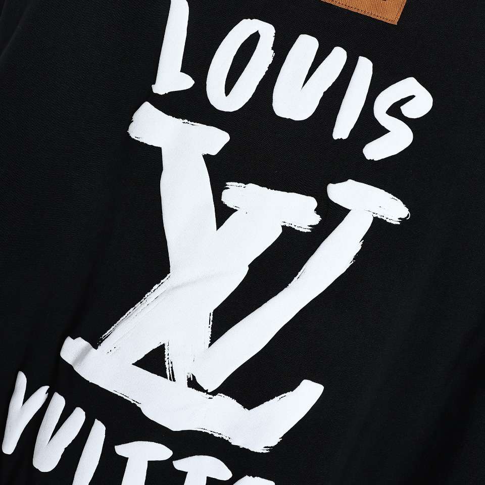 YESKICKS Louis Vuitton Graffiti Logo Foam Print T-Shirt For Unisex Black And White - Image 9