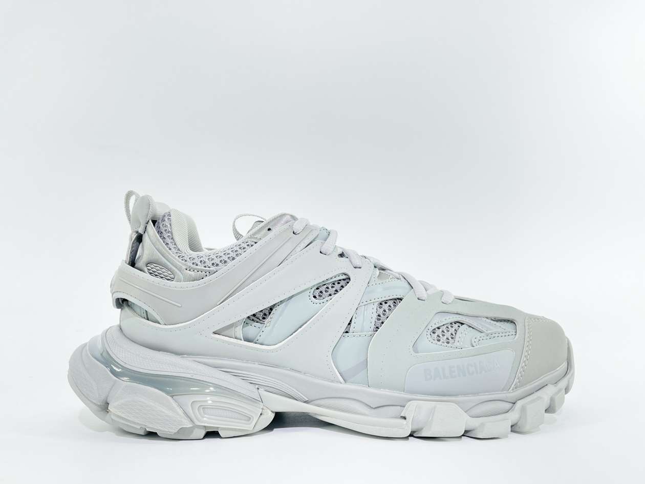 YESKICKS Balenciaga Track Sneaker Replica - Image 2
